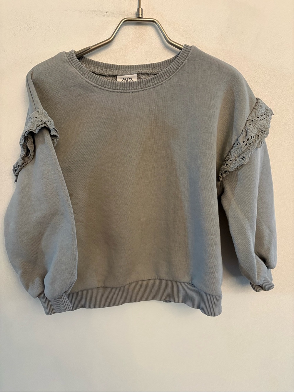 Zara Grey Eyelet Ruffle Sweatshirt size 3/4 years